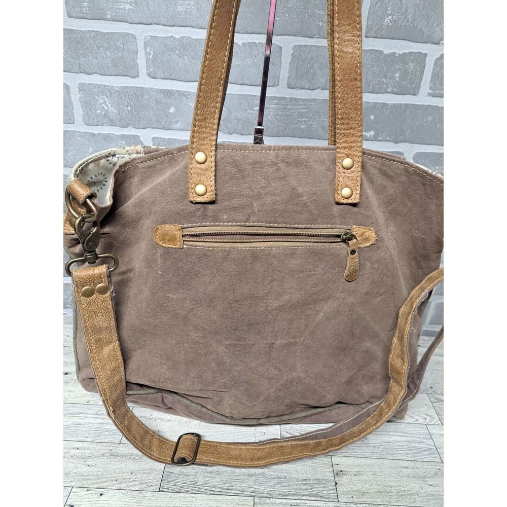 Myra Bag Women Ace Opcycled Canvas & Cowhide Messenger Large Crossbody Bag - Picture 5 of 16
